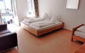 Linda Apartment 33